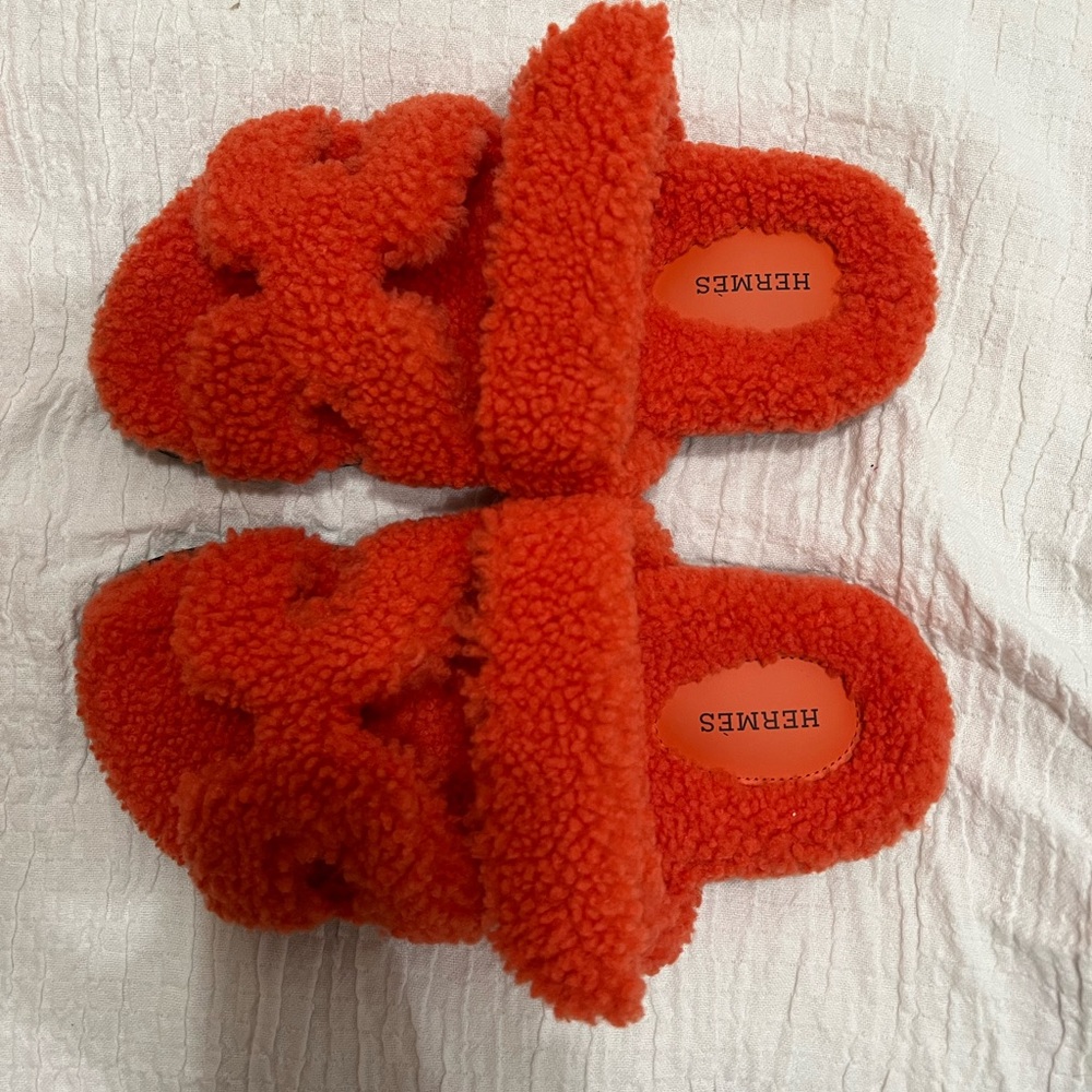 Hermes Chypre shearling sandals - never worn